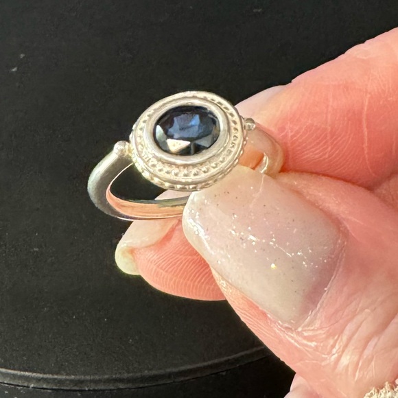 NWT Designer Sterling Silver Sapphire Ring Size 8 - Picture 3 of 5